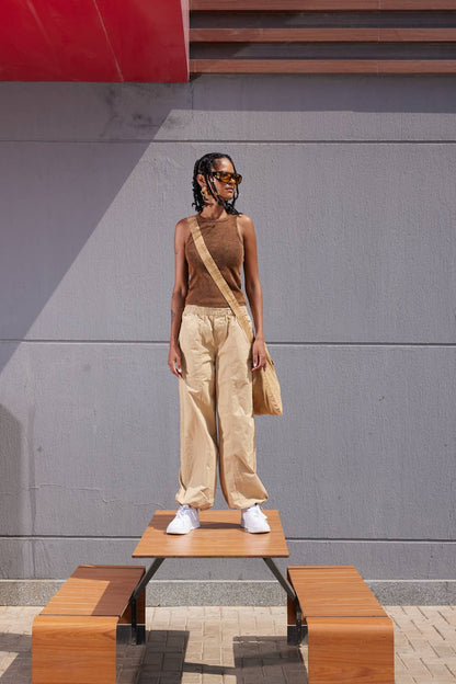 PARACHUTE PANTS IN BEIGE